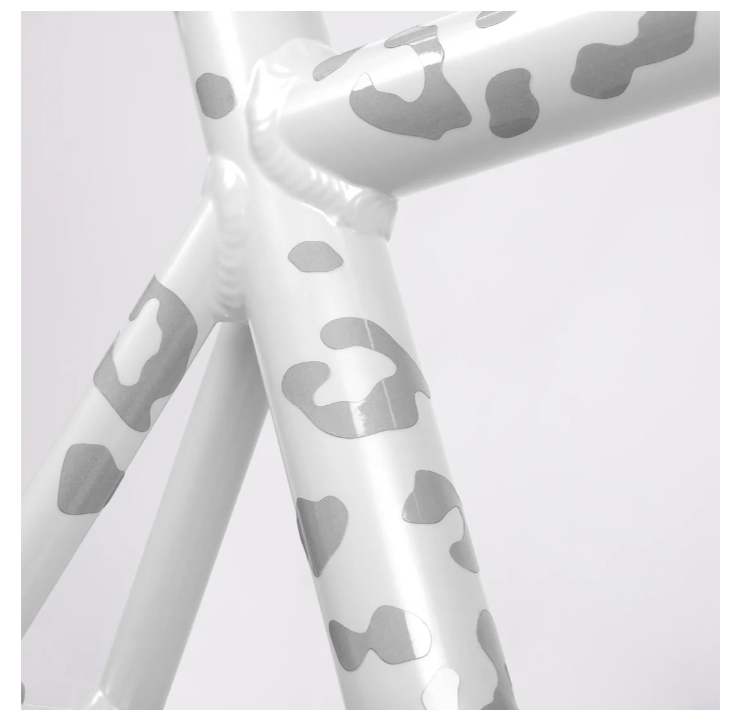 Bookman Helkurkleebised rattale, kiivrile või vankrile Leopardi mustriga, Valge - Image 3