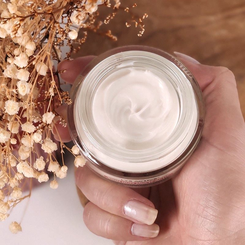 CENTIFOLIA Lys Active® mitmetoimeline öökreem aitab vähendada nähtavaid vananemismärke, 50 ml - Image 2