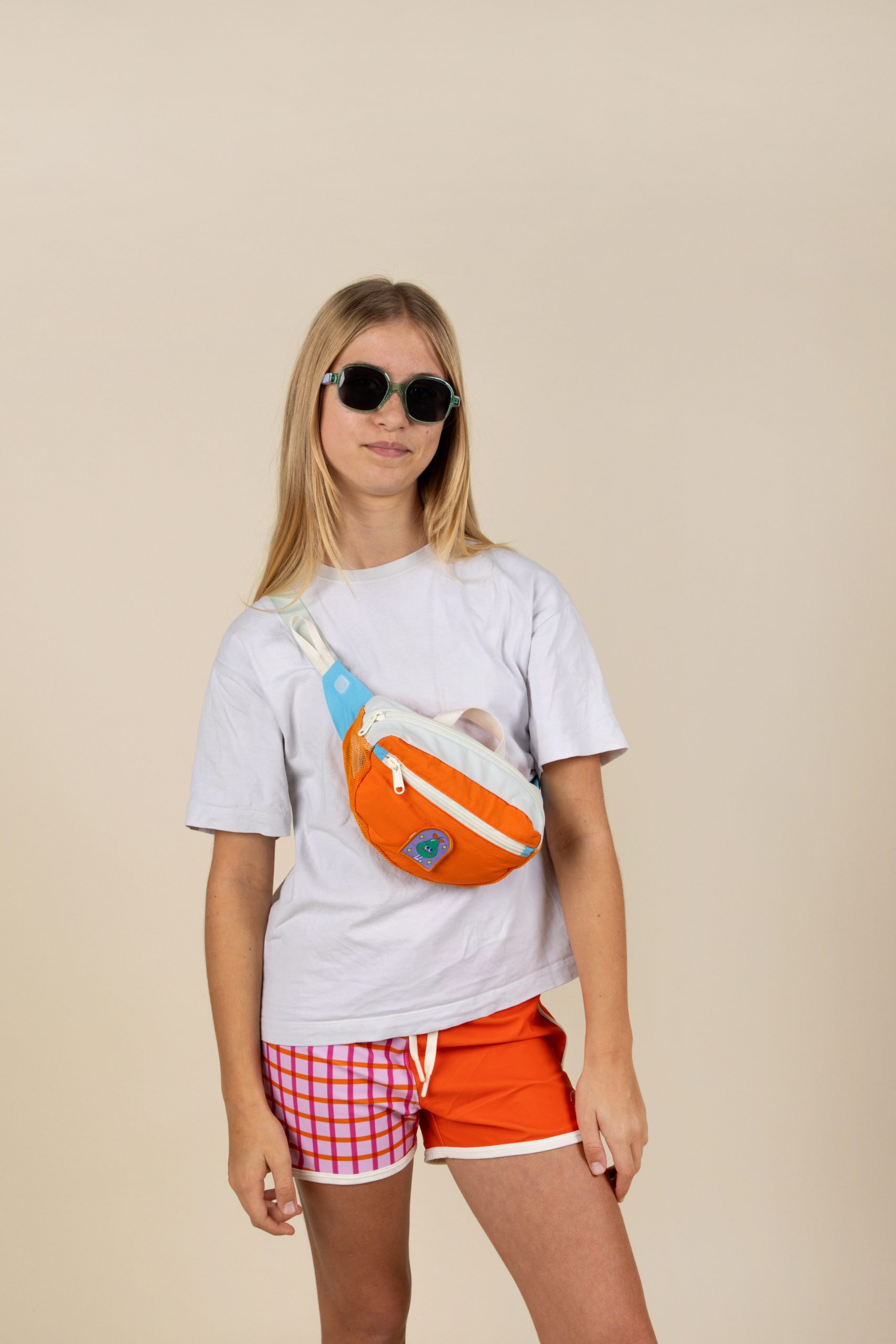 KIETLA URBAN laste kandilised polariseeritud 180° painduvate sangadega kõrge UVA/UVB kaitsega päikeseprillid lastele vanuses 4–7 aastat, GREEN LAVENDEL - Image 8