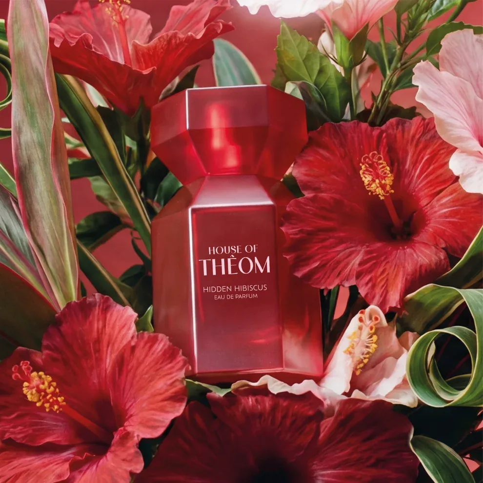 HOUSE OF THEOM Hidden Hibiscus parfüümvesi mustsõstra, hibiski ja vanilli nootidega, 75ml - Pilt 3