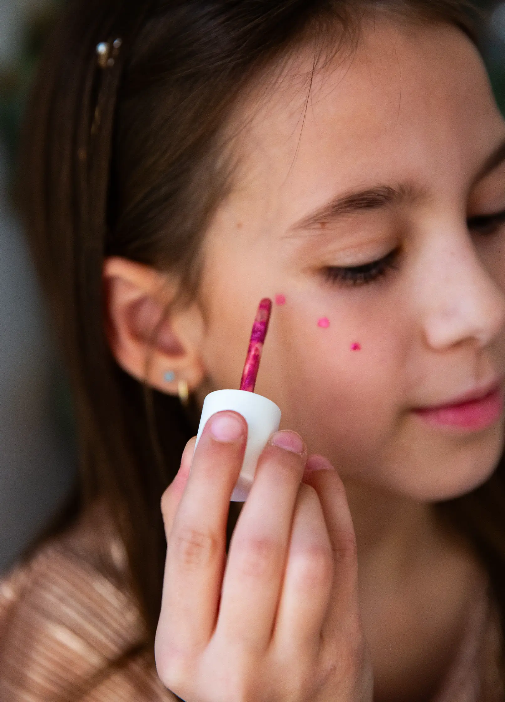 NAMAKI Roosa glittergeel näole ja kehale lastele alates 3. eluaastast, 8ml - Pilt 4